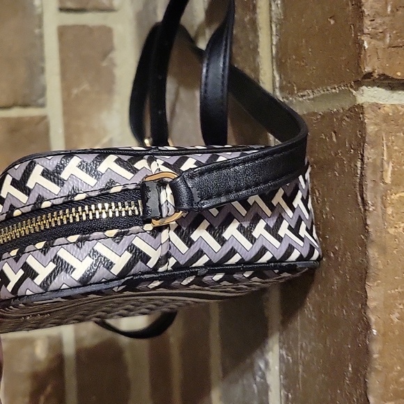 Tory Burch T Crossbody Bag Black - Picture 2 of 11
